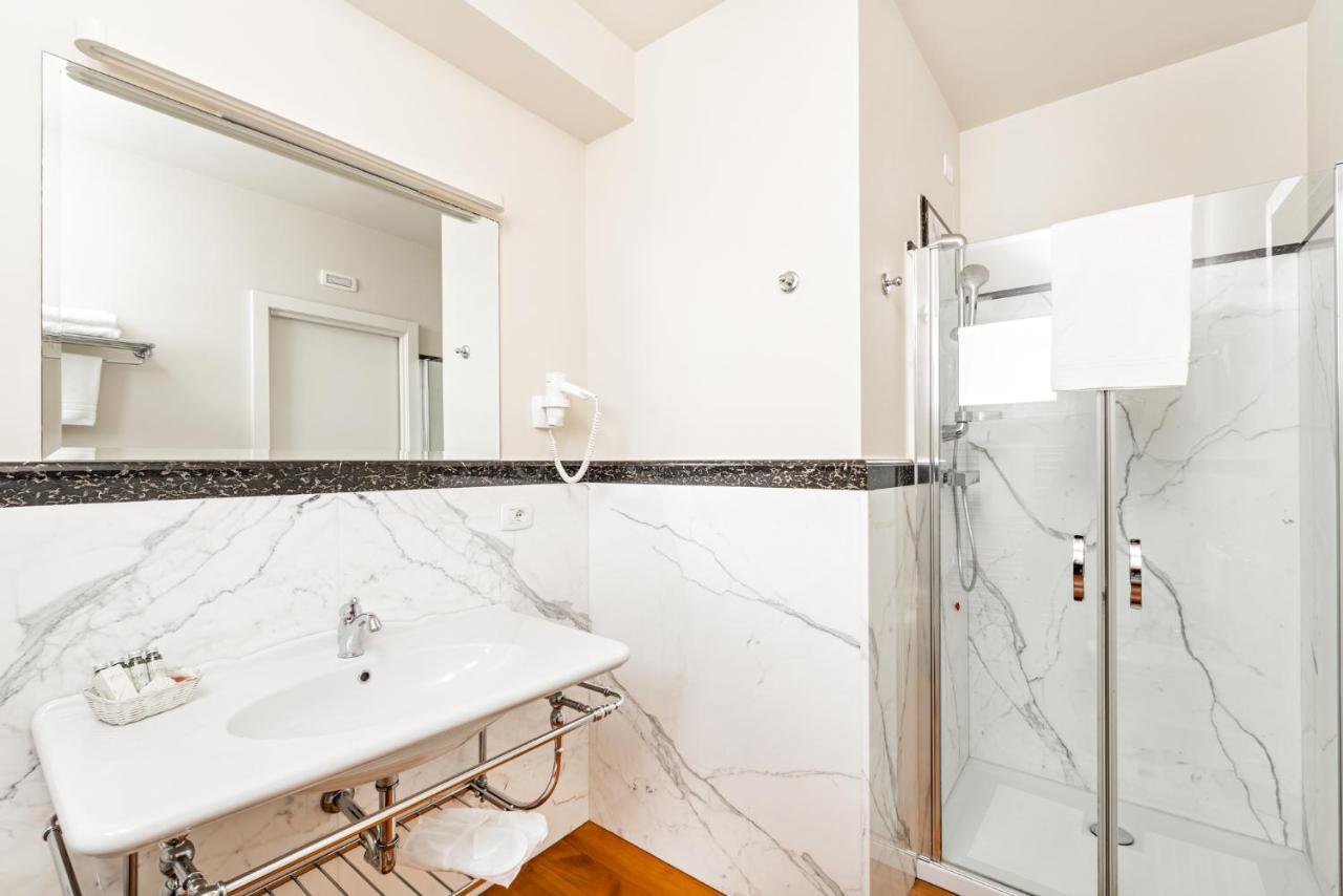 Hotel & Residence Exclusive Marina Di Carrara Luaran gambar