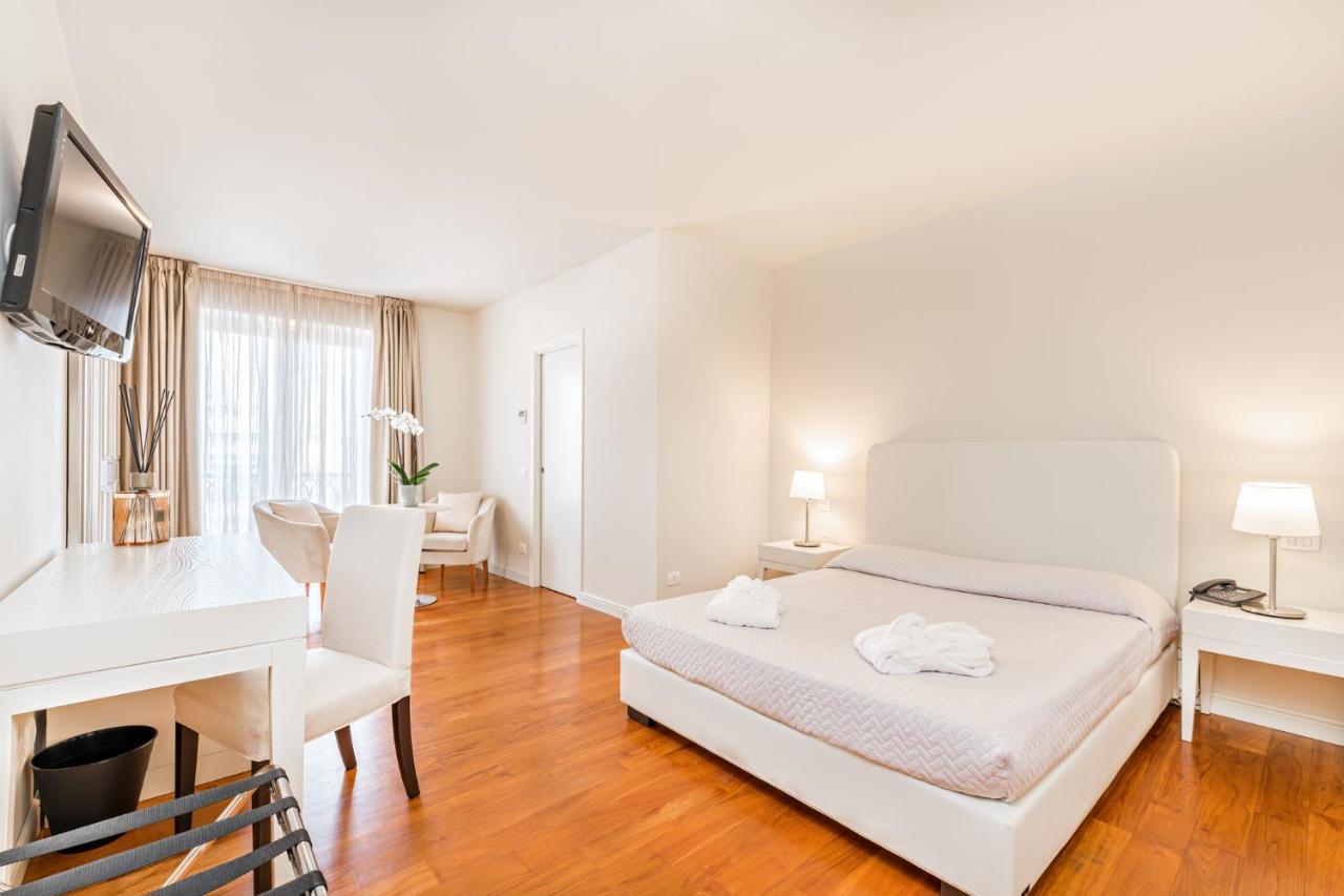 Hotel & Residence Exclusive Marina Di Carrara Luaran gambar