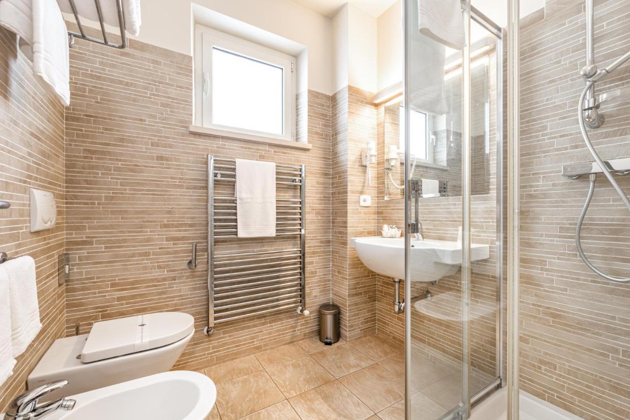 Hotel & Residence Exclusive Marina Di Carrara Luaran gambar