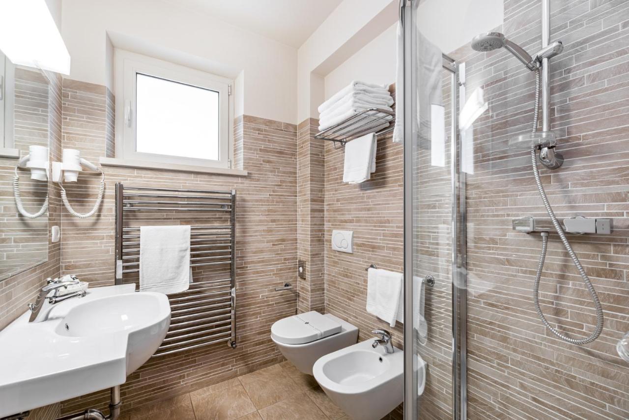 Hotel & Residence Exclusive Marina Di Carrara Luaran gambar