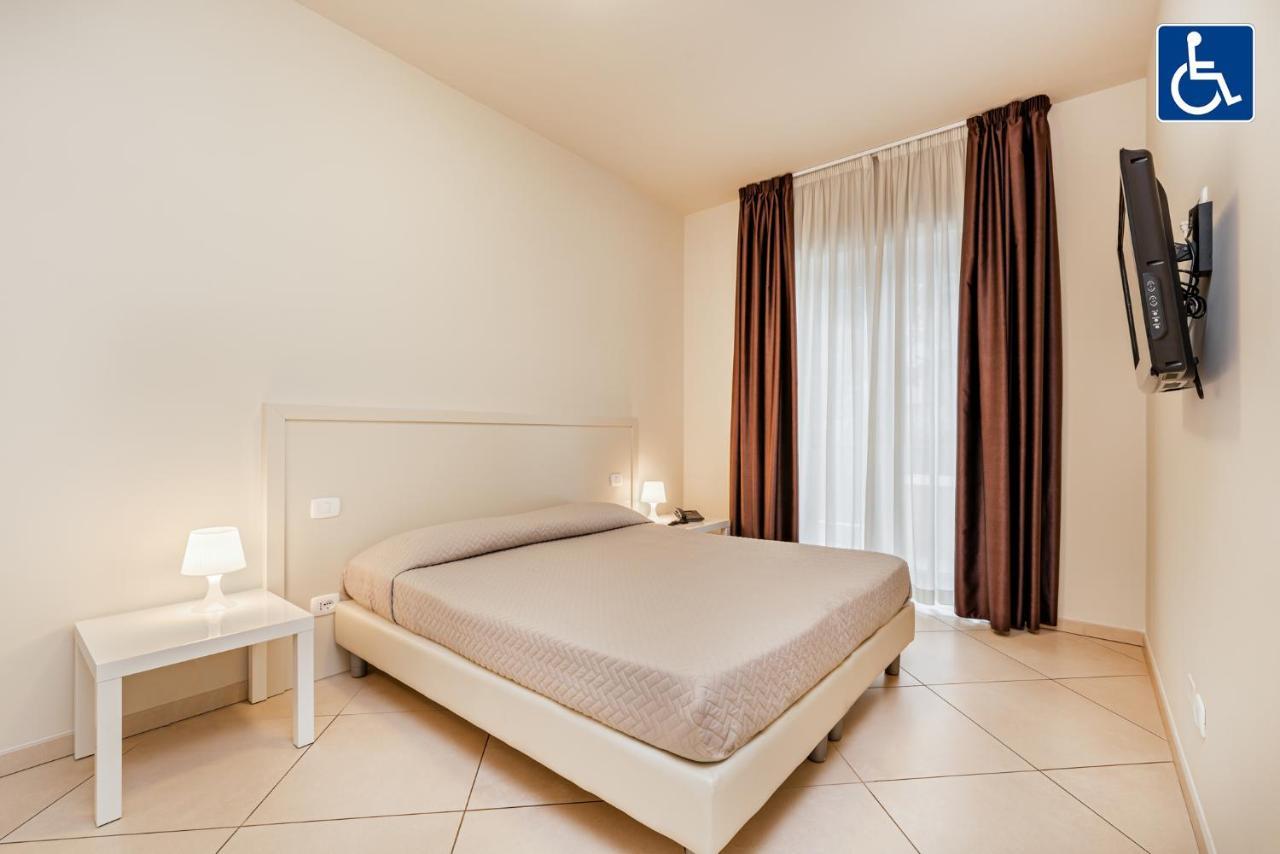Hotel & Residence Exclusive Marina Di Carrara Luaran gambar